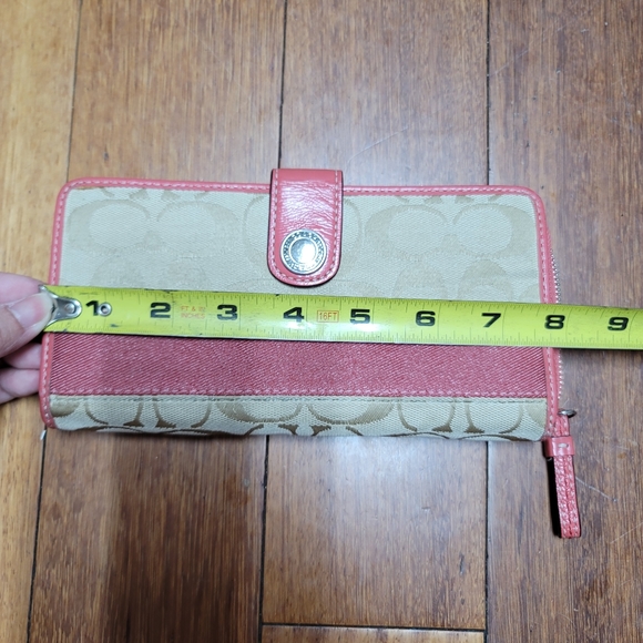 Coach Signature Monogram Wallet - Picture 9 of 13